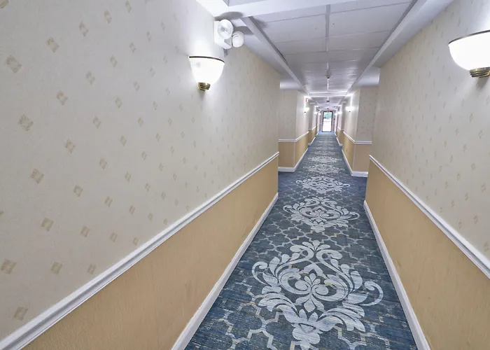 Ambassador Inn And Suites